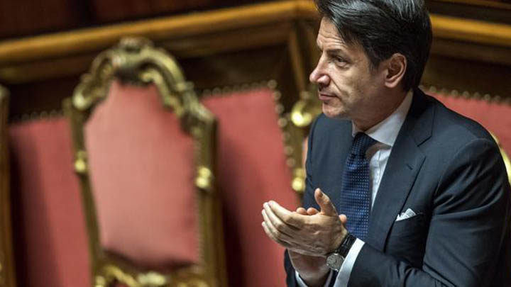 conte si dimette