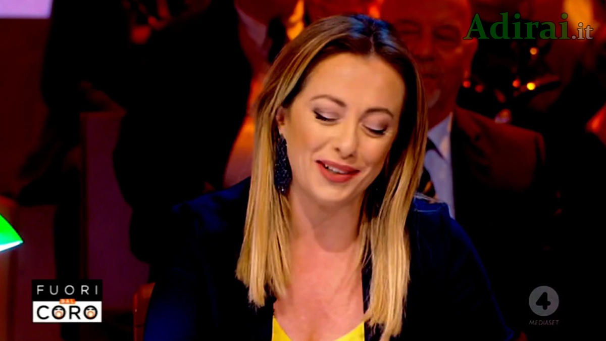 giorgia meloni a fuori dal coro