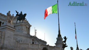 25 aprile 2020 festa liberazione altare della patria bandiera italiana
